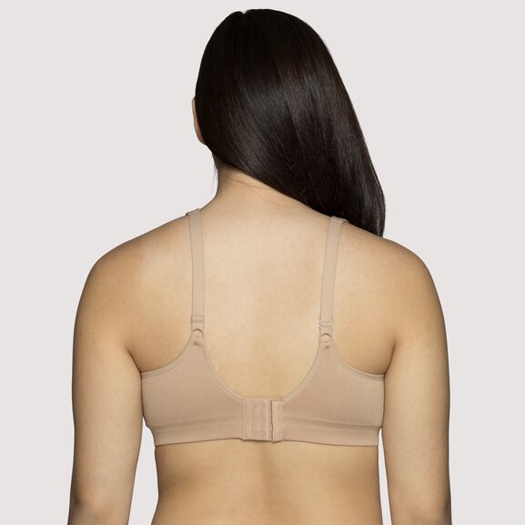 I'm loving this new Essentials Smoothing Comfort Wireless Bra! The  featherlight wire-free material delivers on comfort and gravity-defying…