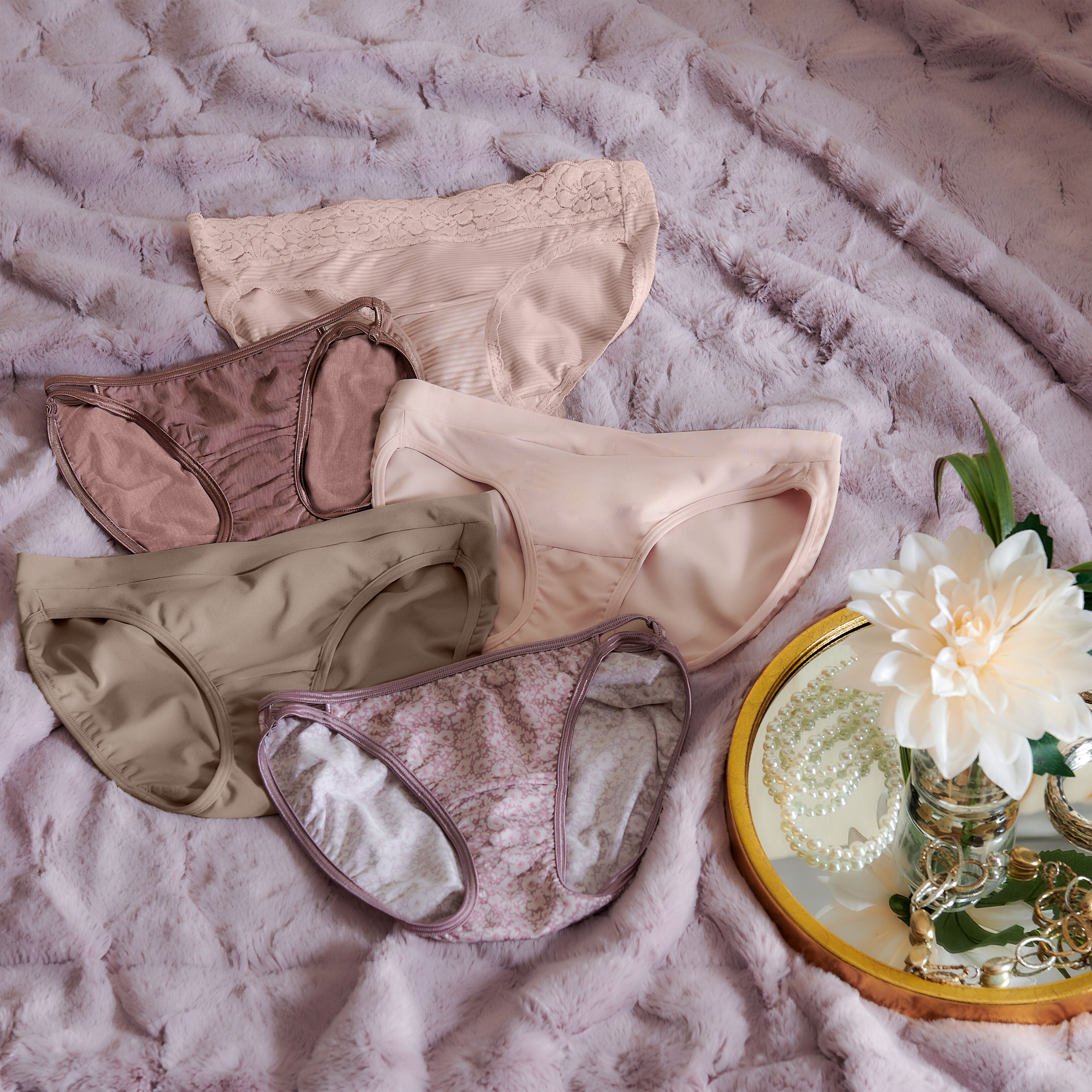 Vanity Fair Lingerie - It's here! Our Buy One, Get One Free, Give One sale  at Kohl's starts today, Thursday, September 14. Buy one bra, get a second  free, and we'll donate